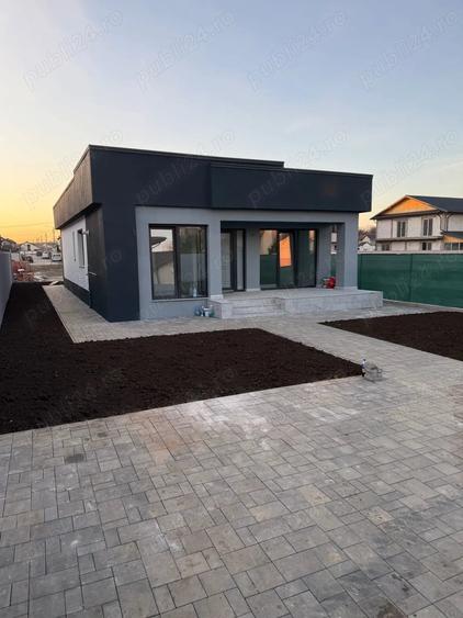Casă cu 4 camere cu Teren 450 Mp în Strejnicu