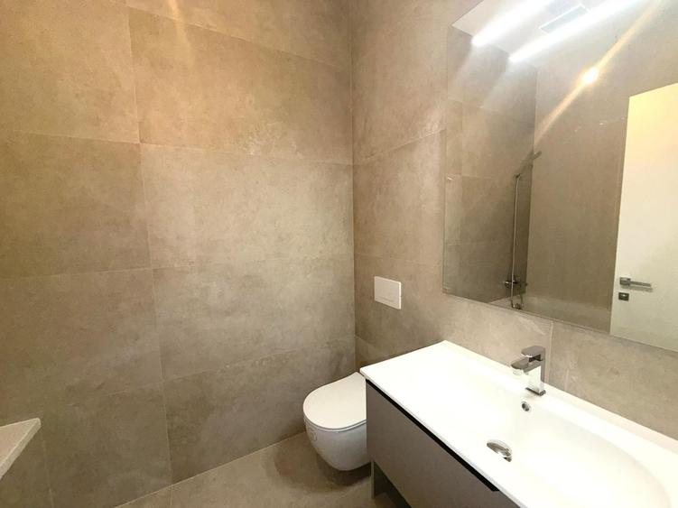 Apartament cu 3 camere în Iancu Nicolae