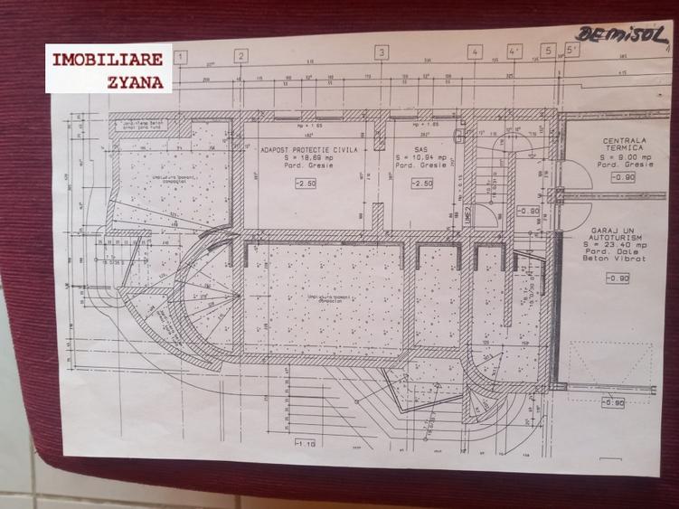 Casă individuală cu 5 camere cu Teren 400 Mp în Herăstrău