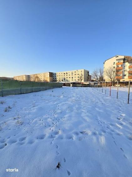 Vanzare parcela teren uzina 2 - gradina/spatiu de recreere - 3