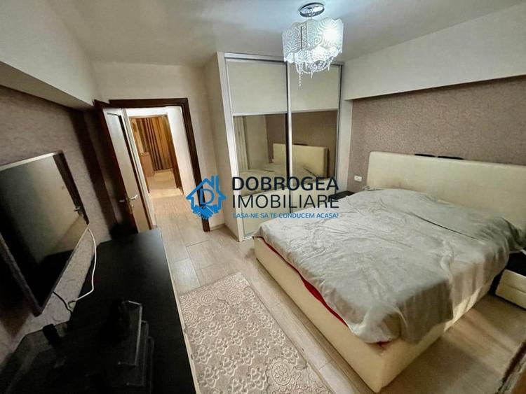 Apartament cu 5 camere decomandat, mobilat în Ultracentral