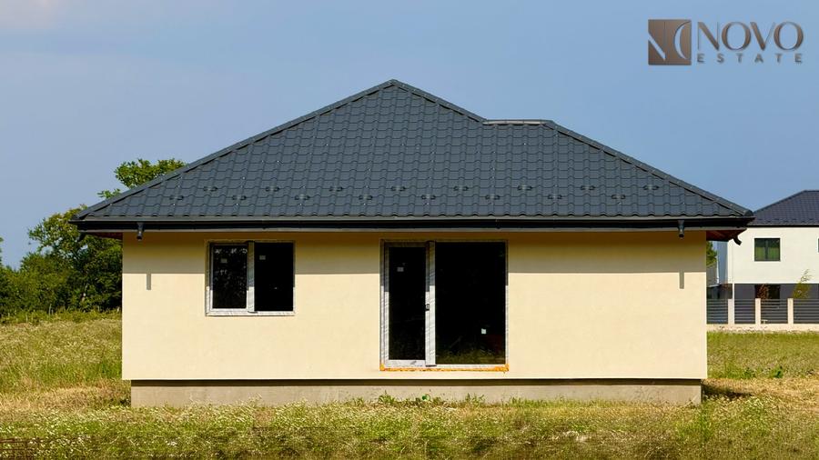 Casă individuală cu 4 camere cu Canalizare în Grădiștea