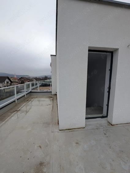 Casă cu 3 camere cu Teren 118 Mp în Florești