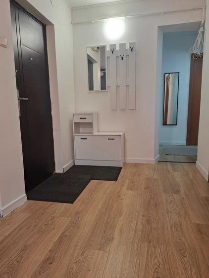 Apartament cu 2 camere decomandat în Titulescu