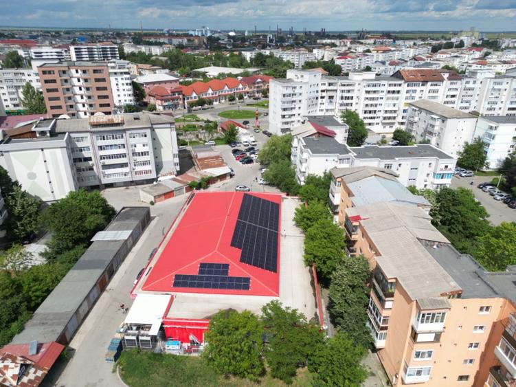 Spațiu comercial, de 1,055 mp, în Central