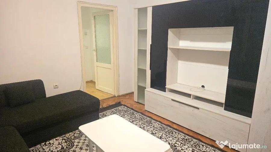 Apartament cu 2 camere semidecomandat în Central