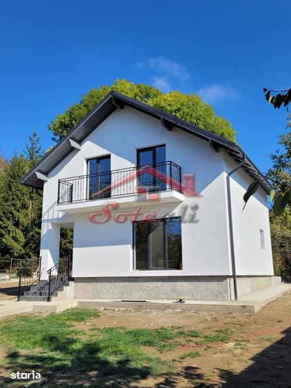 Casă cu 3 camere cu Teren 550 Mp în Cornu
