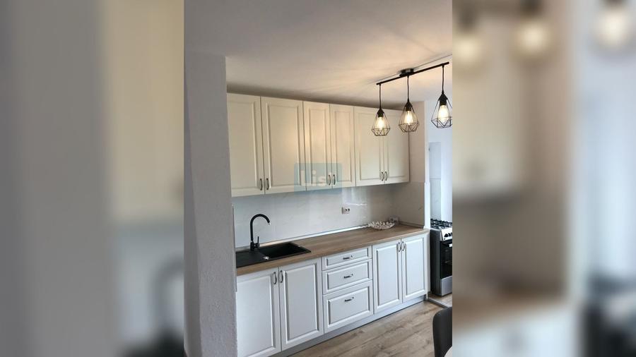 Apartament cu 2 camere decomandat, mobilat în Zorilor