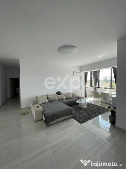 Apartament cu 3 camere semidecomandat în Central