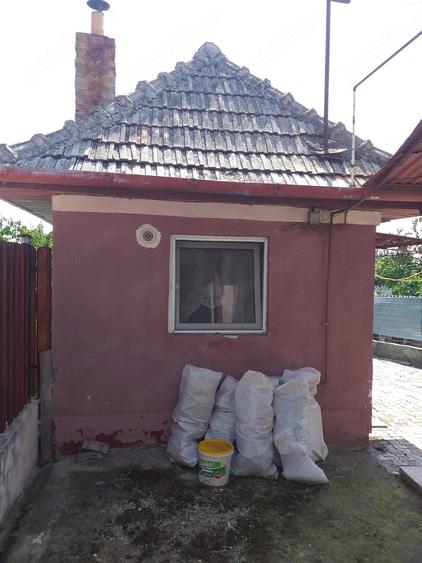 Casă cu 2 camere cu Teren 747 Mp în Central