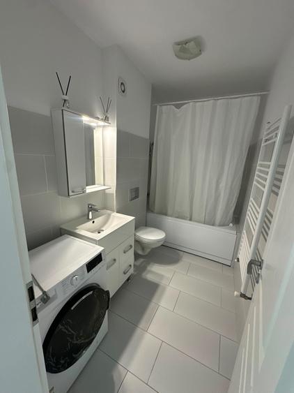 Apartament cu 2 camere semidecomandat în Frumoasa