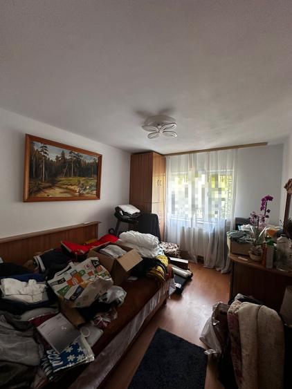 Apartament cu 3 camere decomandat, mobilat în Frumoasa