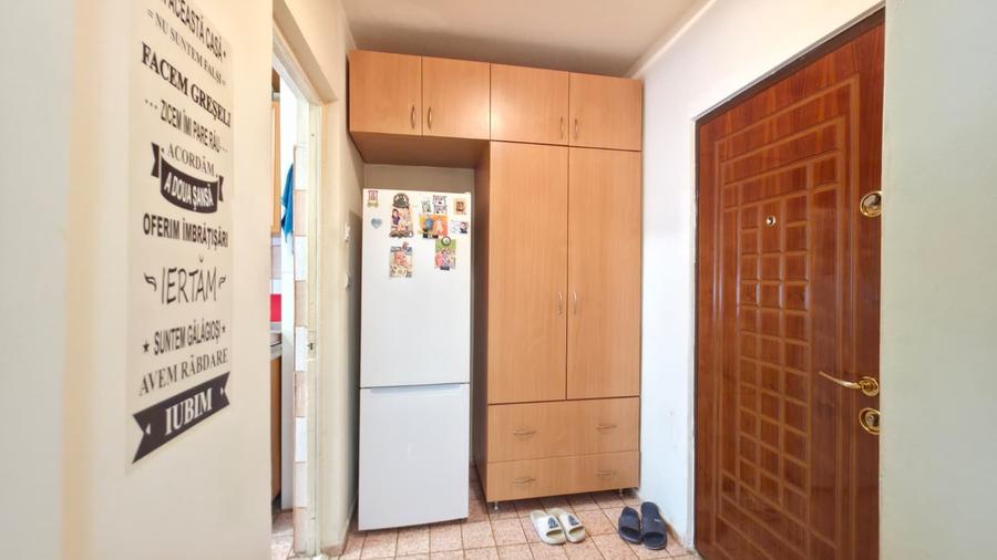Apartament cu 2 camere decomandat în 1 Decembrie 1918