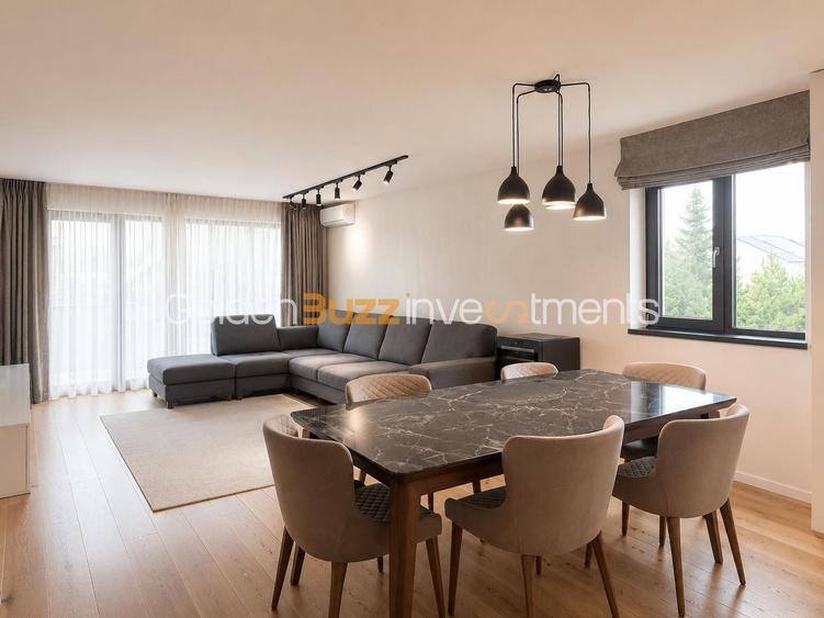 Apartament cu 4 camere decomandat, mobilat în Iancu Nicolae