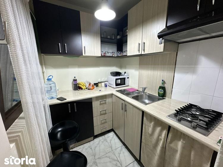 Apartament cu 2 camere semidecomandat, mobilat în Valea Rosie