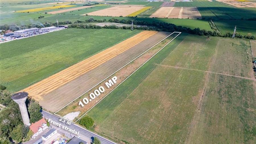 Teren Construcții intravilan de 10000 mp, în Periferie