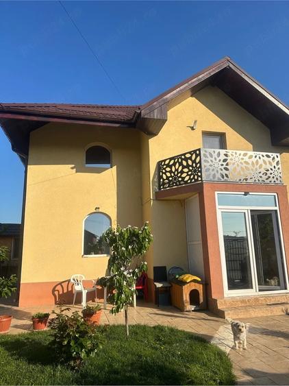 CASA DEOSEBITA | 400 MP TEREN | 20 ML deschidere | 1 min de Ford Damila | Proprietar - 4