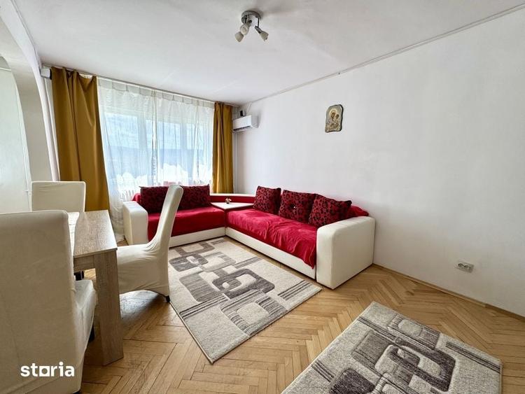 Apartament cu 3 camere decomandat în Plopilor