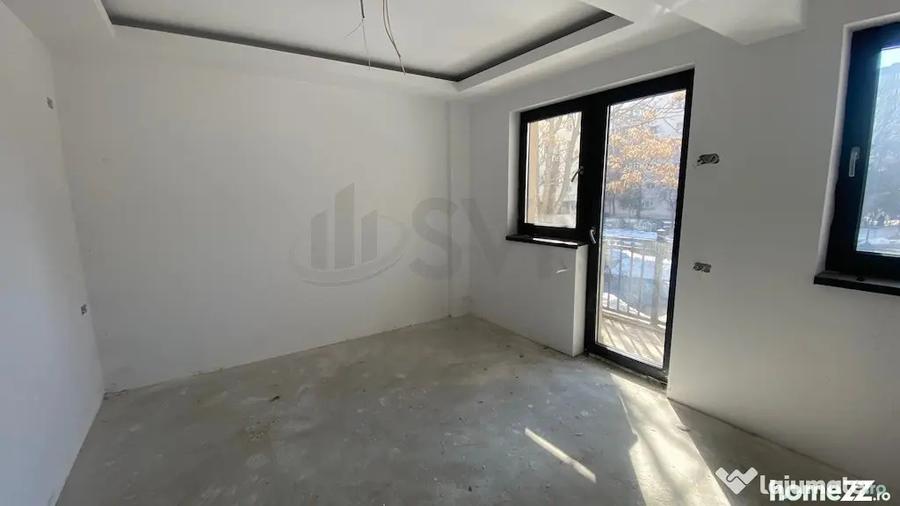 Casă cu 4 camere cu Teren 220 Mp în Vitan