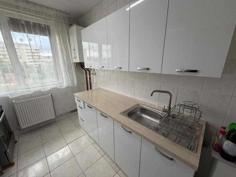 Apartament cu 2 camere decomandat, mobilat în Grigorescu