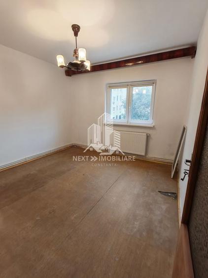 Apartament cu 3 camere decomandat în Tomis III