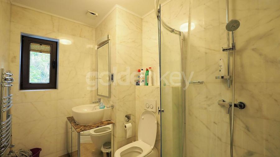 Apartament cu 3 camere decomandat, mobilat în Primăverii