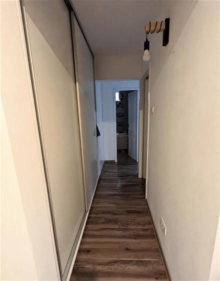 Apartament cu 3 camere decomandat, mobilat în Lipovei