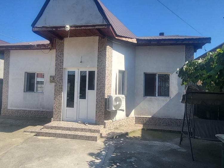 Casă cu 4 camere în Popești