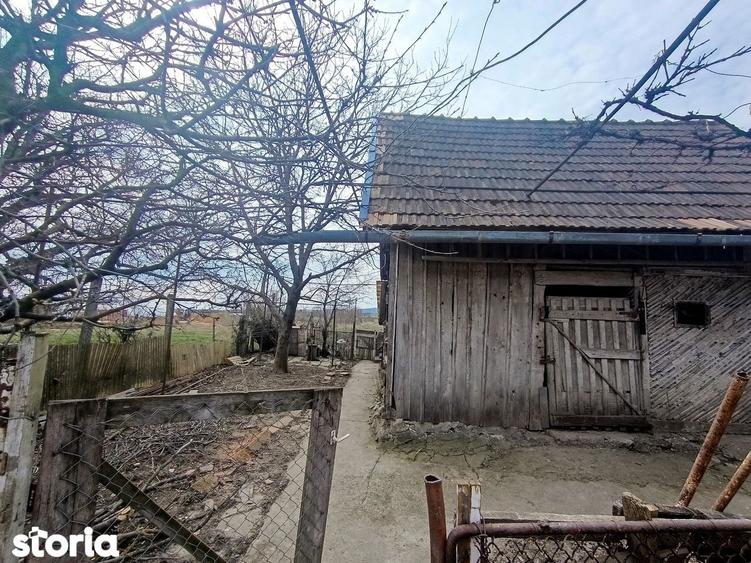 Casa cu 2 camere, teren 1400 mp, acces asfaltat - 2