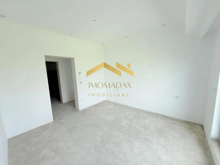 Apartament cu 3 camere decomandat în Moșnița Veche