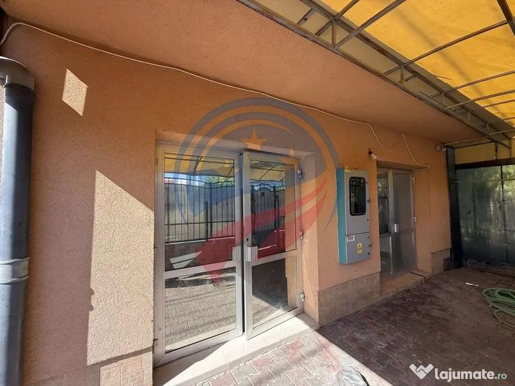 Casă cu 7 camere cu Teren 372 Mp în Central