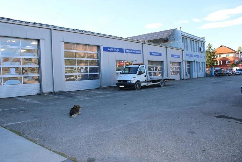Spațiu comercial, de 1,700 mp, în Central