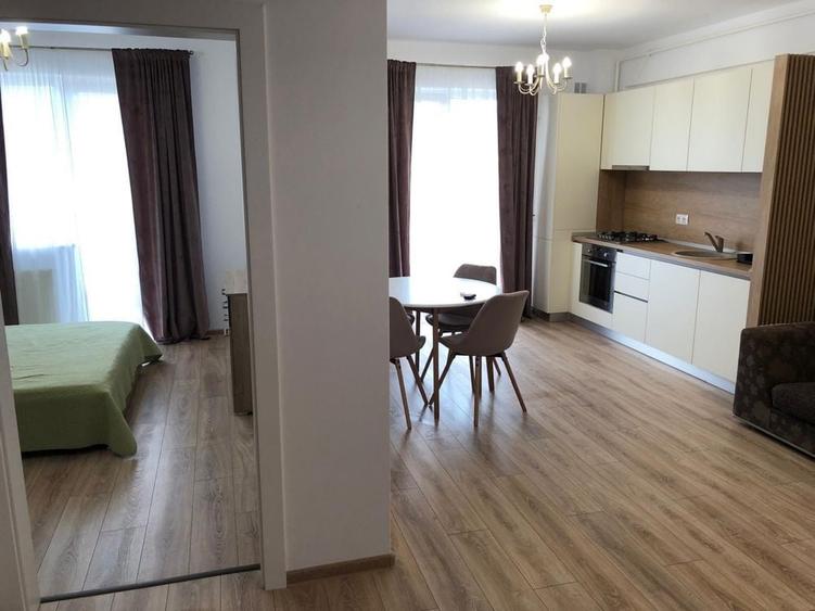 Apartament cu 2 camere decomandat în Central