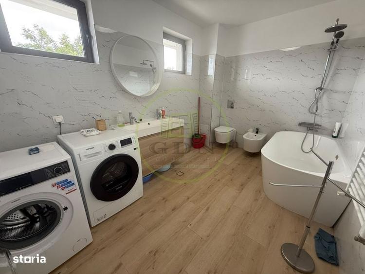 Apartament cu 3 camere decomandat, mobilat în Central