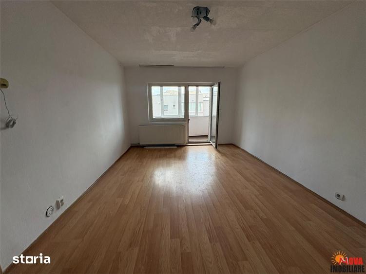 Apartament cu 2 camere decomandat în Centrul Civic