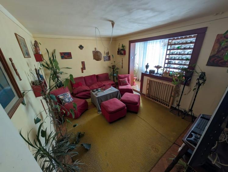 Apartament cu 4 camere decomandat, mobilat în Mănăștur