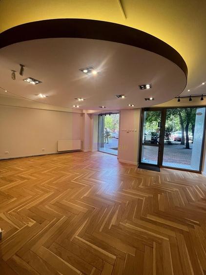 Spațiu comercial, de 78.790000915527 mp, în Unirii