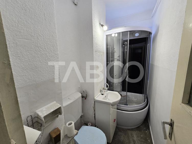 Apartament cu 2 camere nedecomandat, mobilat în Mihai Viteazul