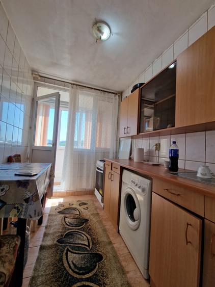 Apartament cu 2 camere decomandat în Lacul Tei
