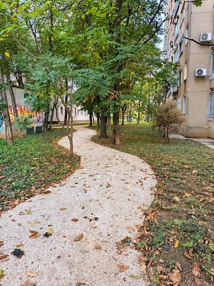Apartament cu 3 camere în Drumul Taberei