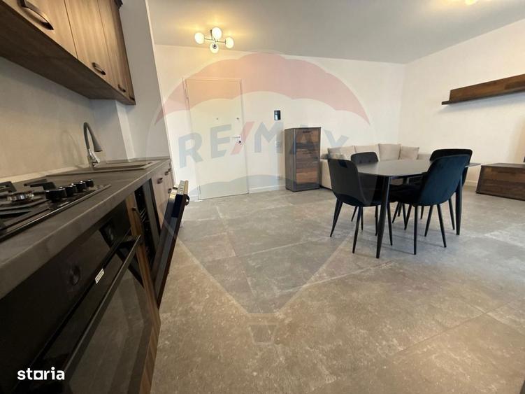Apartament cu 2 camere, mobilat în Tei