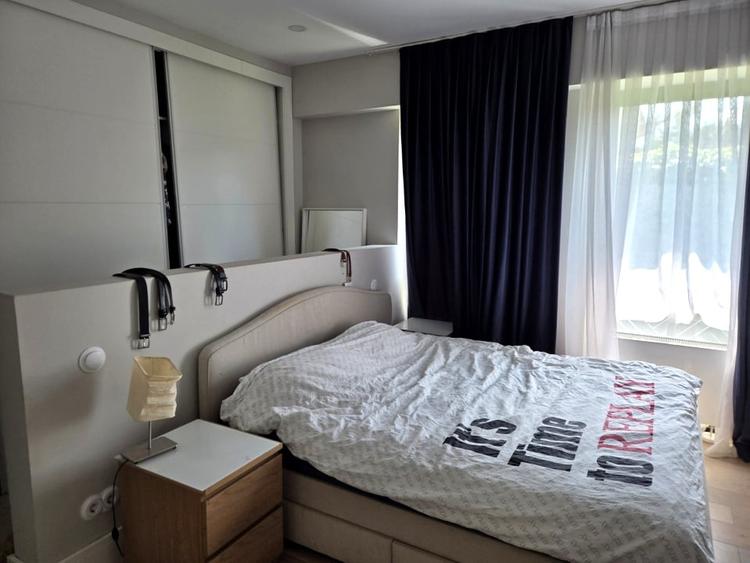 Apartament cu 4 camere decomandat, mobilat în Voluntari