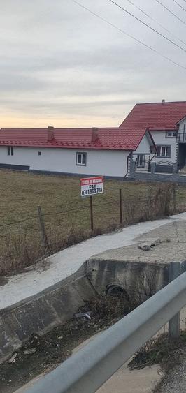 Teren în Podirei