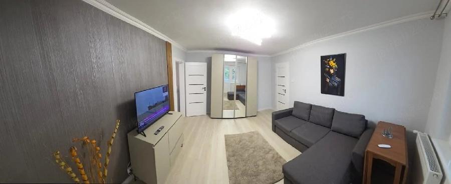 Apartament cu 2 camere semidecomandat în Siloz