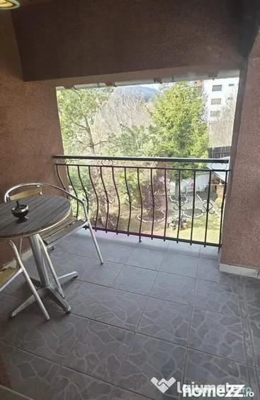 Casă cu 8 camere cu Teren 400 Mp în Zamora