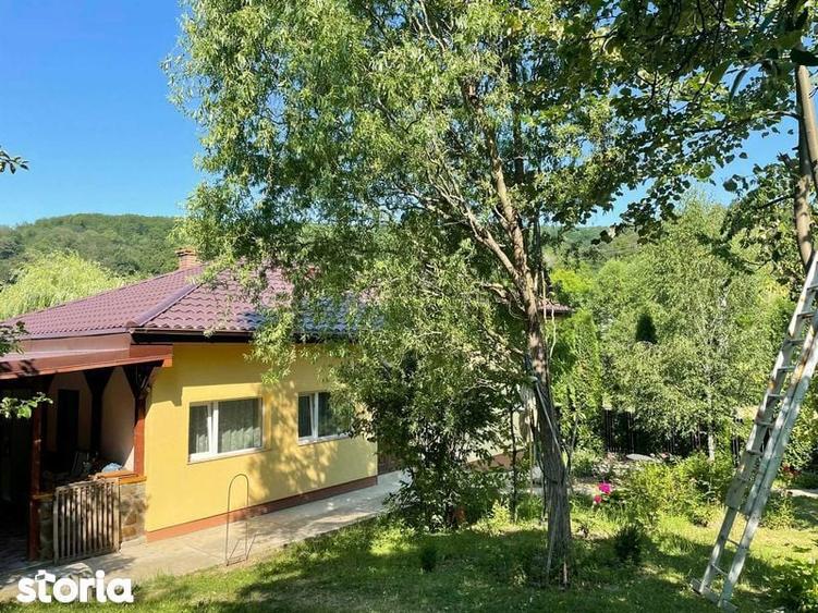Casă cu 4 camere cu Teren 125 Mp în Măgura