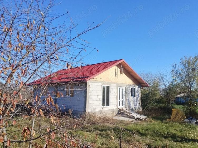 Casă cu 4 camere în Filipeștii de Târg