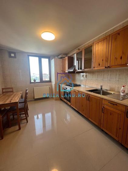 Apartament cu 3 camere decomandat în Aviatorilor