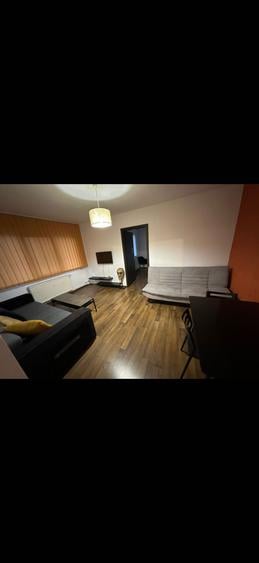 Apartament cu 2 camere semidecomandat în Podu Roș