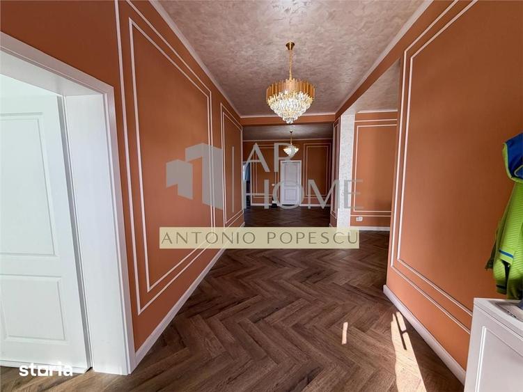 Casă cu 5 camere cu Teren 300 Mp în Târgșoru Vechi
